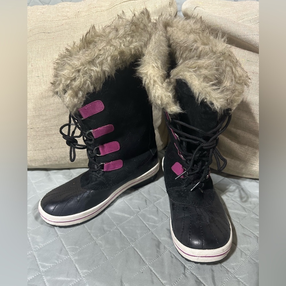 Circo Black and Purple Winter Boots
